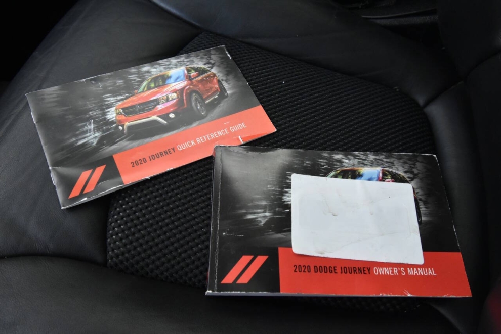 2020 Dodge Journey Crossroad 4dr SUV, Gray, Mileage: 88,603 - photo 33