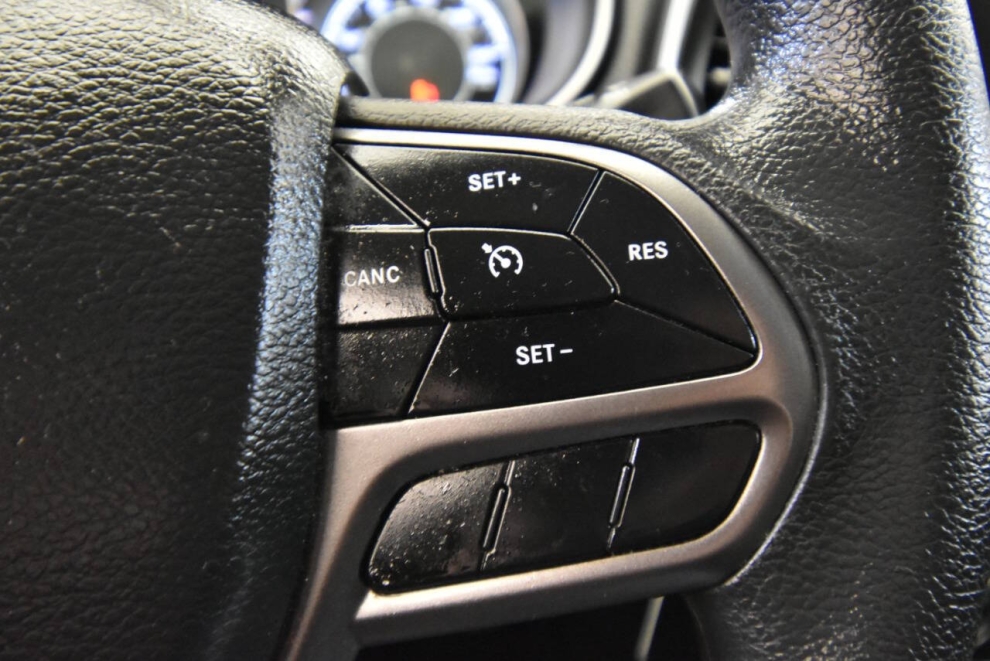 2021 Jeep Cherokee Latitude, Tan, Mileage: 73,839 - photo 24