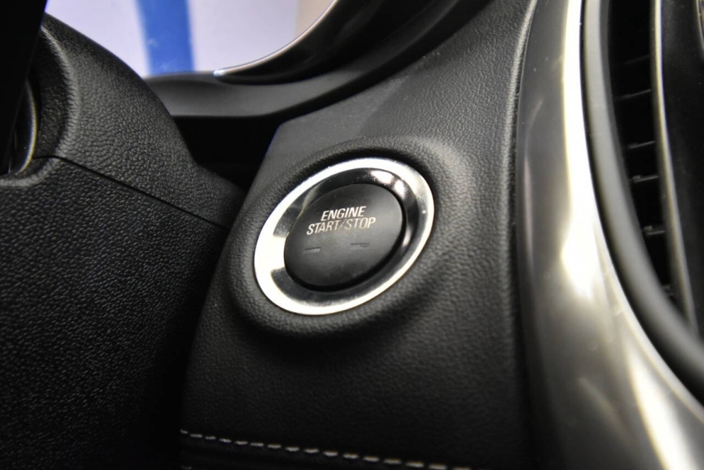 2014 Buick LaCrosse Leather 4dr Sedan, Gray, Mileage: 59,879 - photo 19