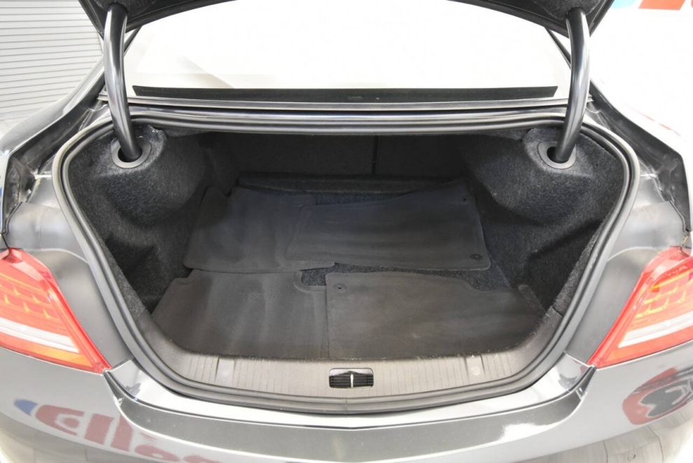 2014 Buick LaCrosse Leather 4dr Sedan, Gray, Mileage: 59,879 - photo 33