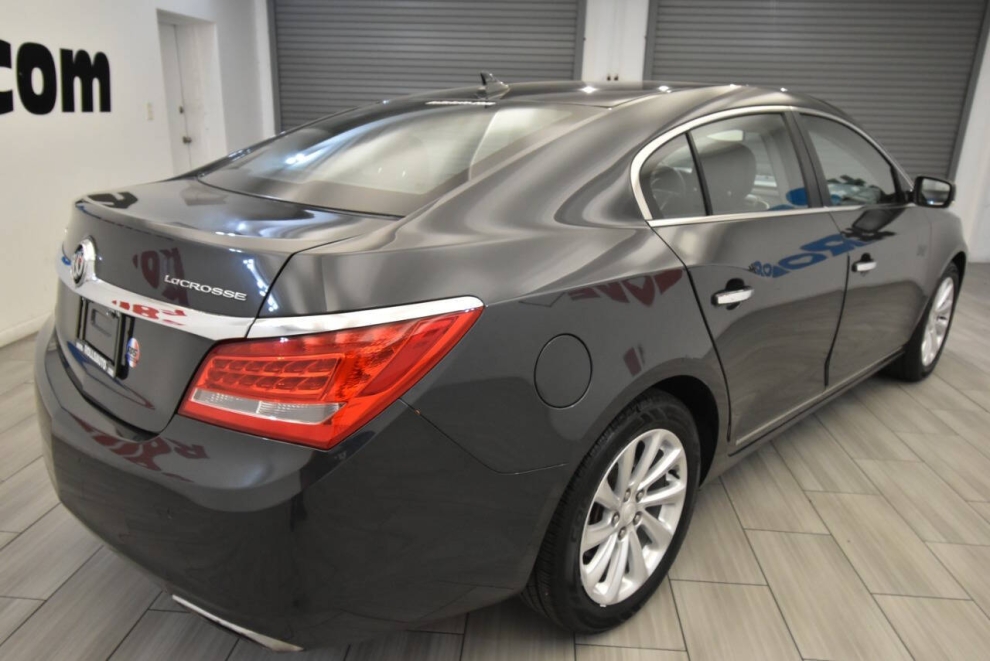 2014 Buick LaCrosse Leather 4dr Sedan, Gray, Mileage: 59,879 - photo 4