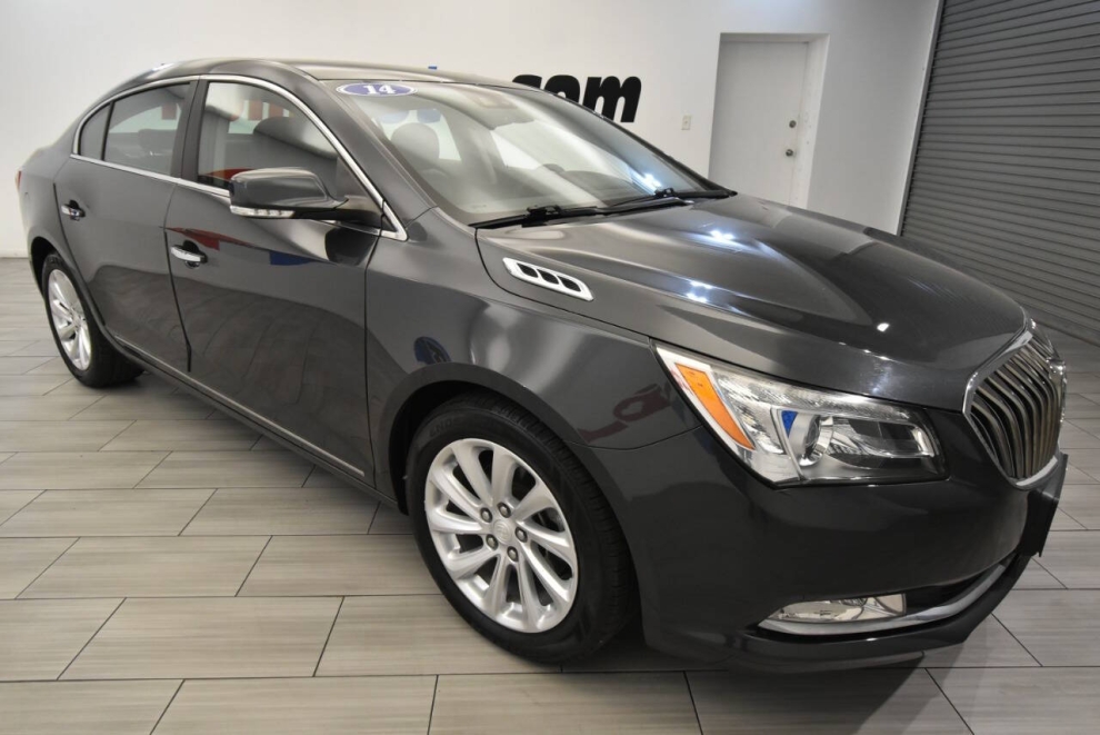 2014 Buick LaCrosse Leather 4dr Sedan, Gray, Mileage: 59,879 - photo 6