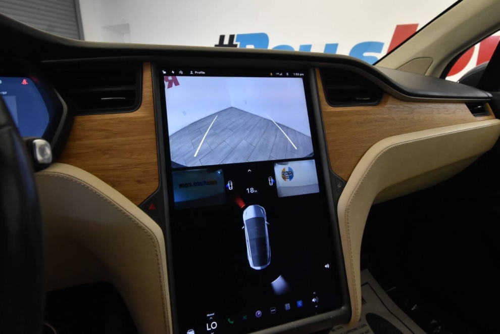 2018 Tesla Model X 75d, Gray, Mileage: 84,491 - photo 21