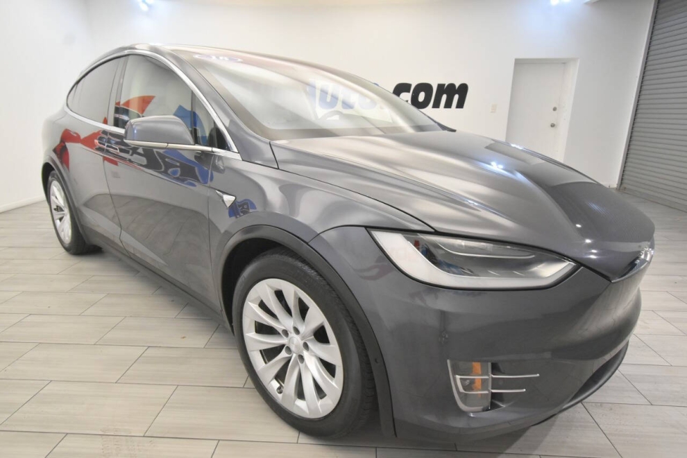 2018 Tesla Model X 75d, Gray, Mileage: 84,491 - photo 6