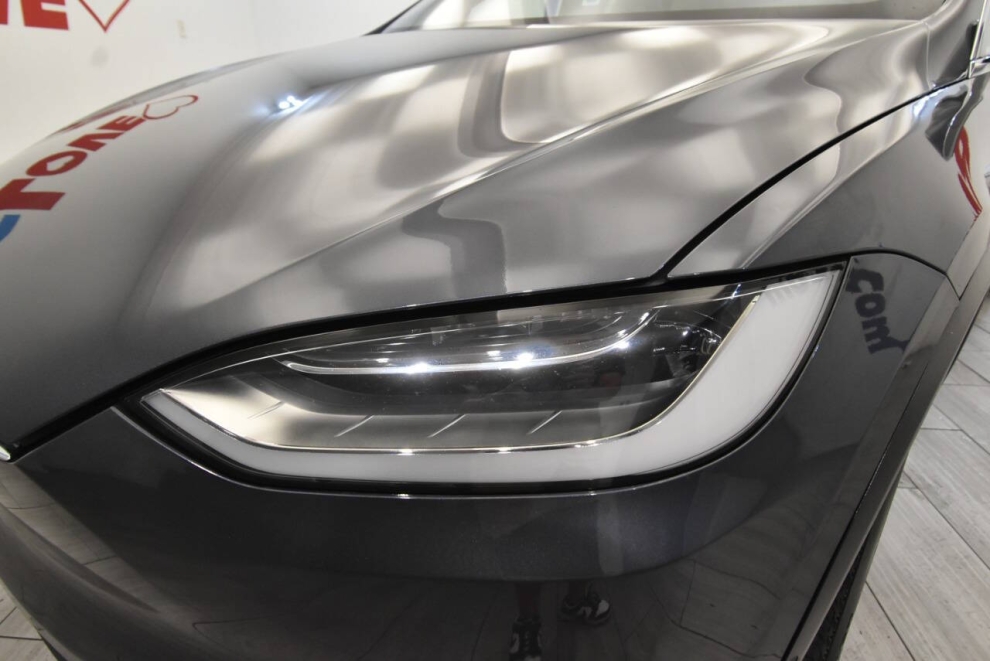 2018 Tesla Model X 75d, Gray, Mileage: 84,491 - photo 7