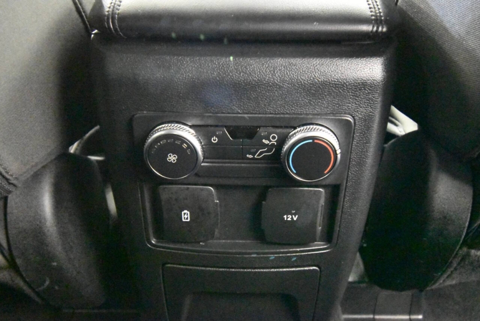2022 Ford Explorer XLT AWD 4dr SUV, Black, Mileage: 57,722 - photo 18