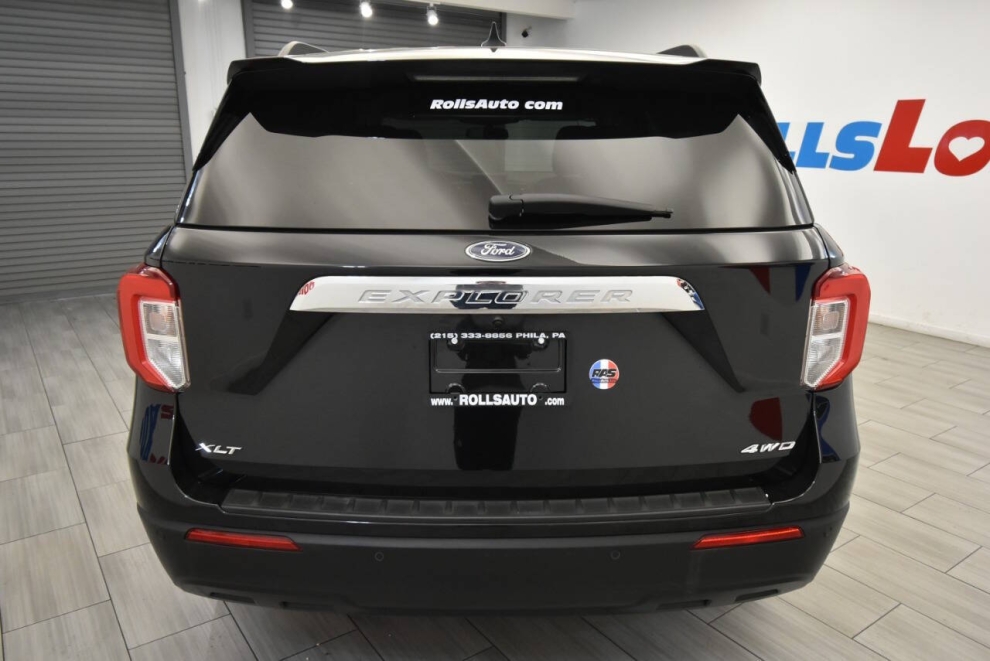 2022 Ford Explorer XLT AWD 4dr SUV, Black, Mileage: 57,722 - photo 3