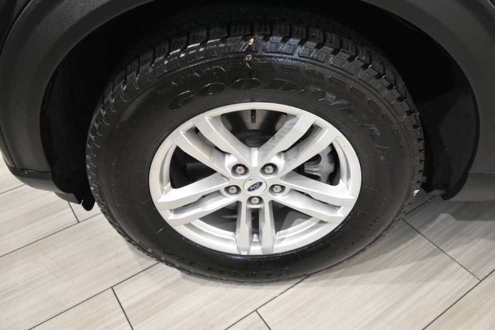 2022 Ford Explorer XLT AWD 4dr SUV, Black, Mileage: 57,722 - photo 8