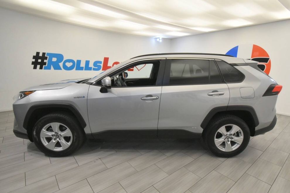 2021 Toyota RAV4 Hybrid XLE AWD 4dr SUV, Silver, Mileage: 39,291 - photo 1