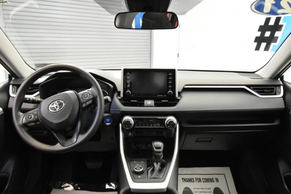 2021 Toyota RAV4 Hybrid XLE AWD 4dr SUV, Silver, Mileage: 39,291 - photo 19