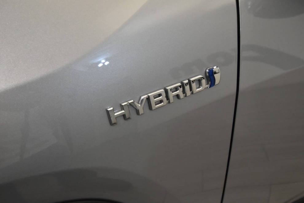 2021 Toyota RAV4 Hybrid XLE AWD 4dr SUV, Silver, Mileage: 39,291 - photo 9