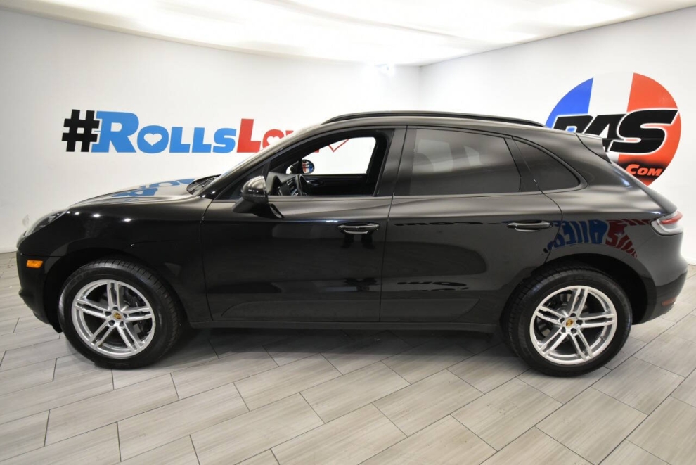 2021 Porsche Macan Base AWD 4dr SUV, Black, Mileage: 87,858 - photo 1