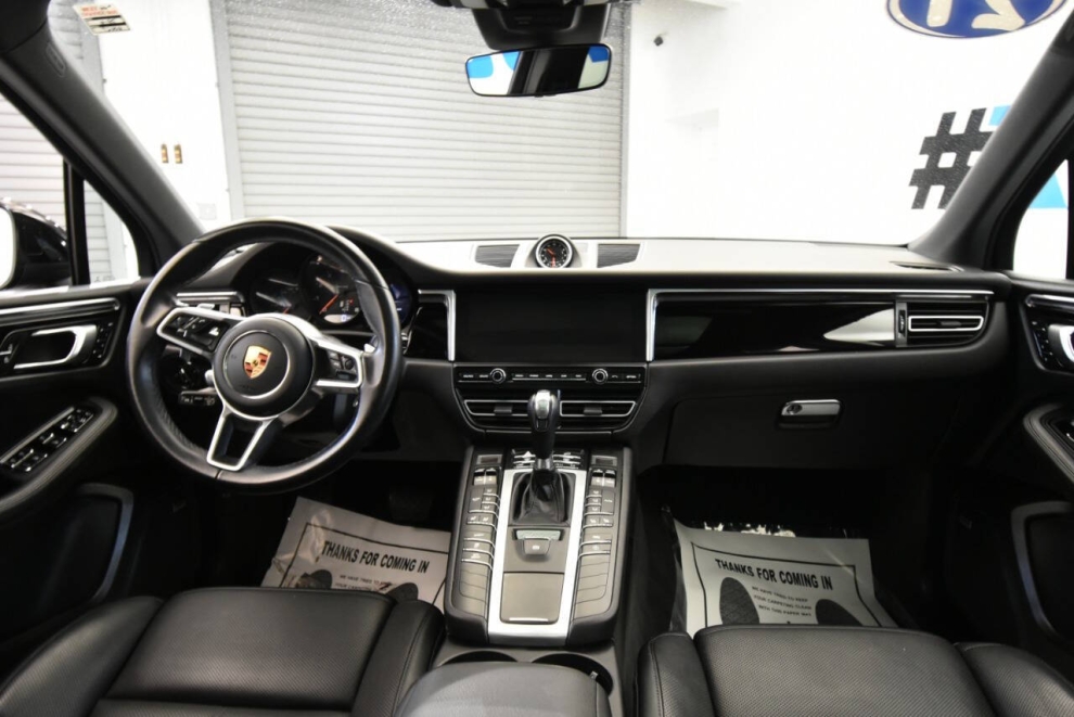 2021 Porsche Macan Base AWD 4dr SUV, Black, Mileage: 87,858 - photo 18