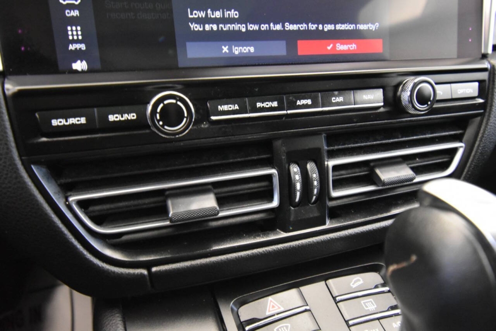 2021 Porsche Macan Base AWD 4dr SUV, Black, Mileage: 87,858 - photo 20