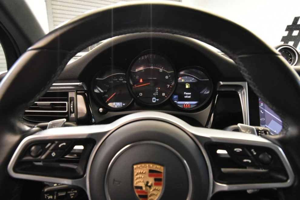 2021 Porsche Macan Base AWD 4dr SUV, Black, Mileage: 87,858 - photo 23
