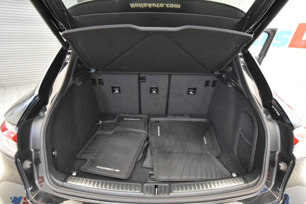 2021 Porsche Macan Base AWD 4dr SUV, Black, Mileage: 87,858 - photo 31