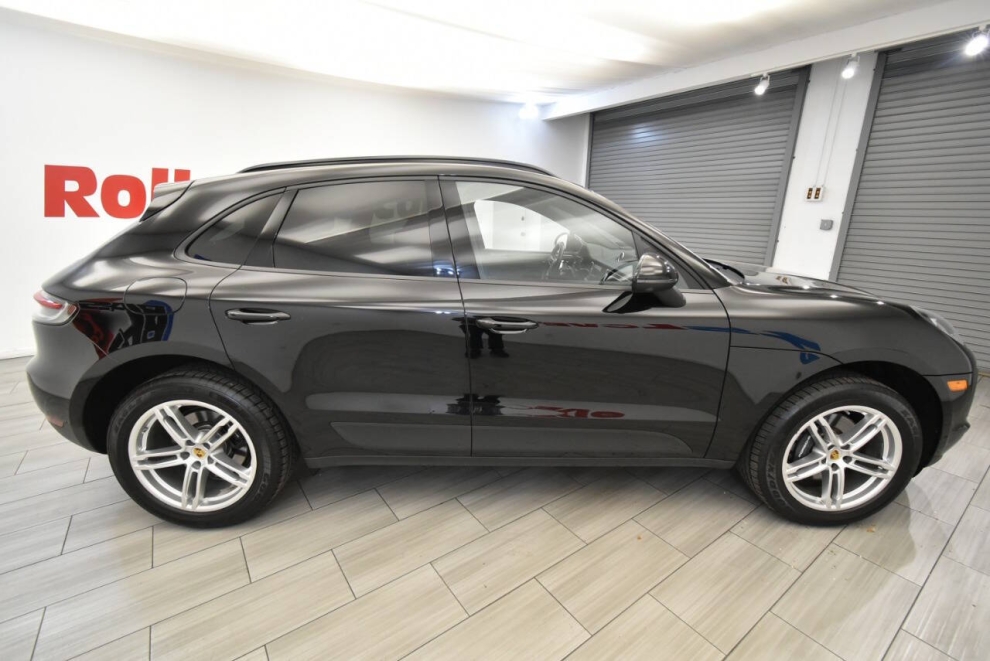 2021 Porsche Macan Base AWD 4dr SUV, Black, Mileage: 87,858 - photo 5