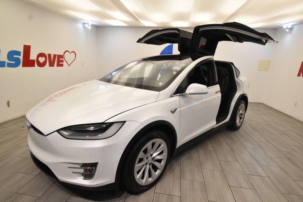 2020 Tesla Model X Long Range, White, Mileage: 91,396 - photo 10