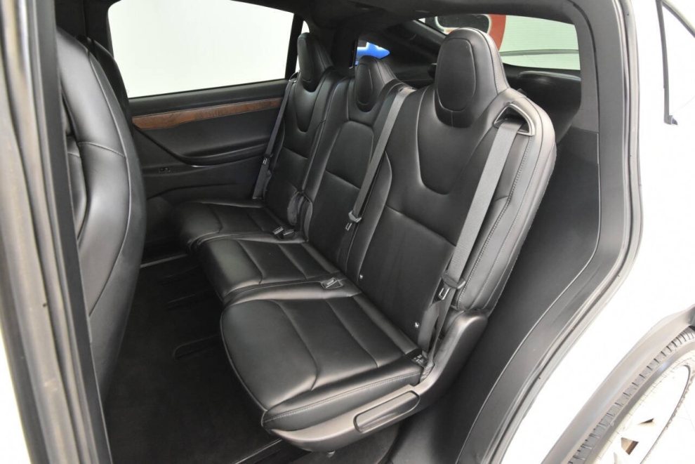 2020 Tesla Model X Long Range, White, Mileage: 91,396 - photo 13