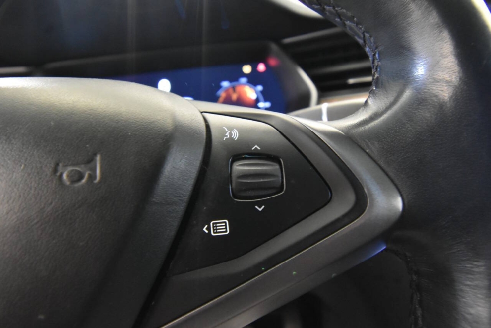 2020 Tesla Model X Long Range, White, Mileage: 91,396 - photo 25