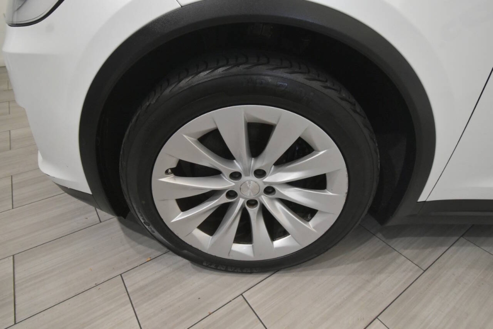 2020 Tesla Model X Long Range, White, Mileage: 91,396 - photo 8