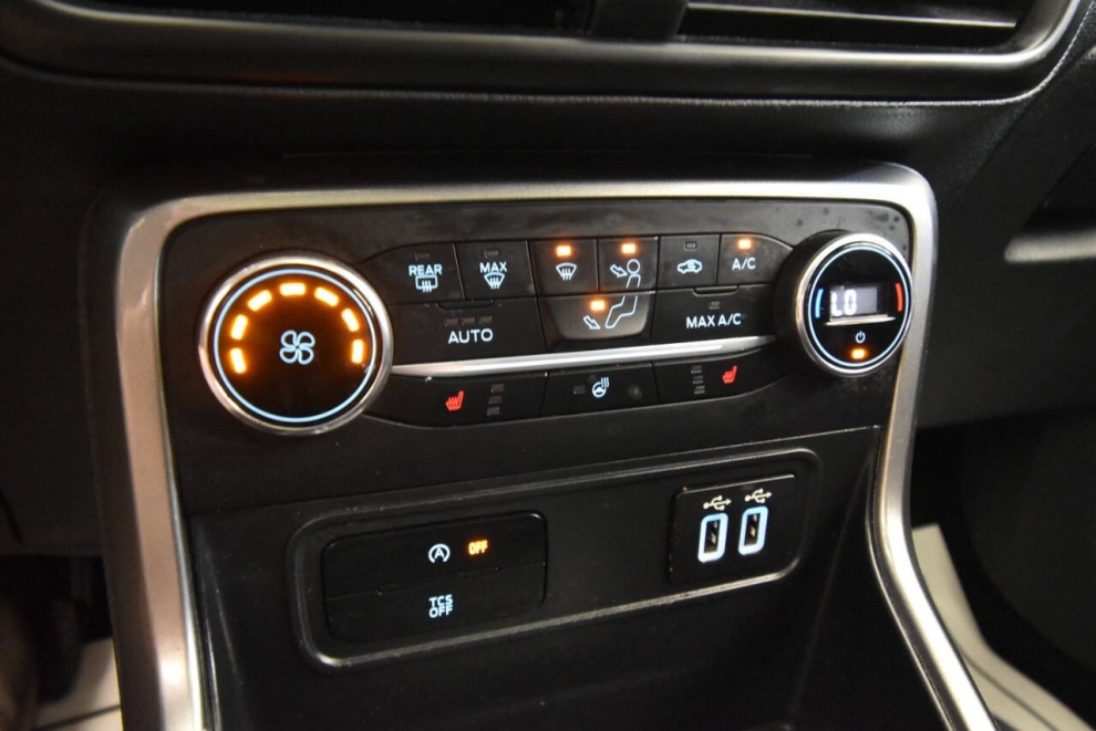 2019 Ford EcoSport SES AWD 4dr Crossover, Silver, Mileage: 65,209 - photo 21