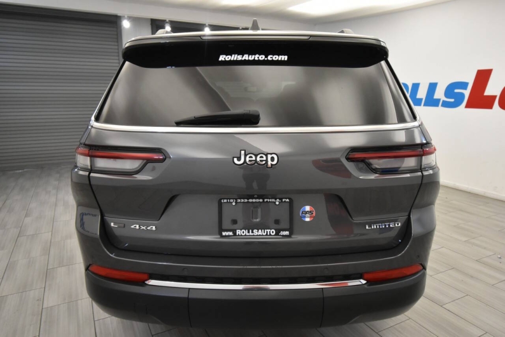 2021 Jeep Grand Cherokee L Limited 4x4 4dr SUV, Gray, Mileage: 51,493 - photo 3
