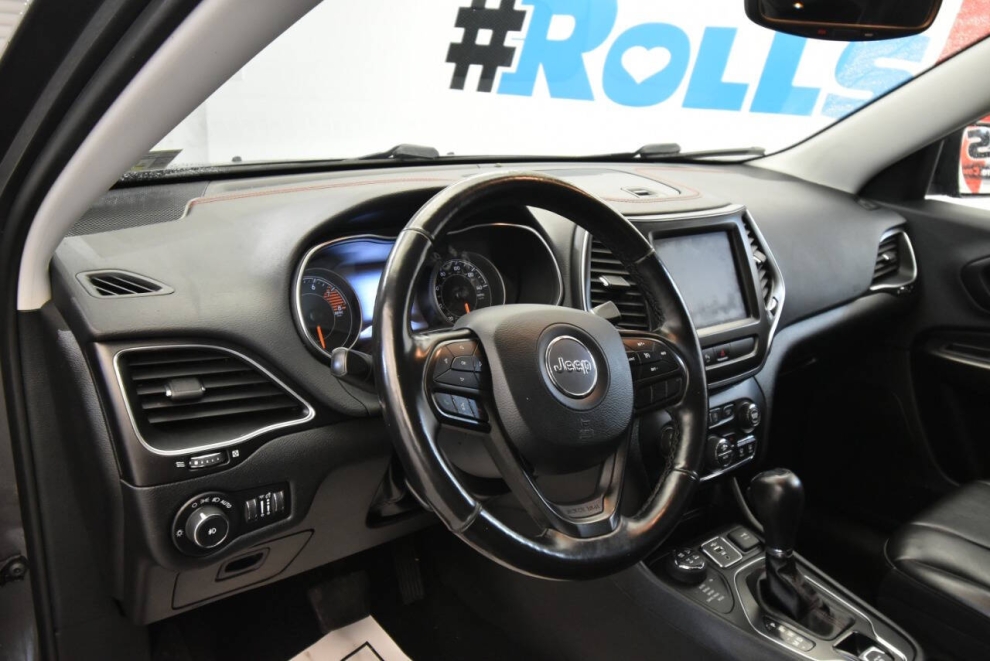 2020 Jeep Cherokee Trailhawk, Gray, Mileage: 61,100 - photo 10