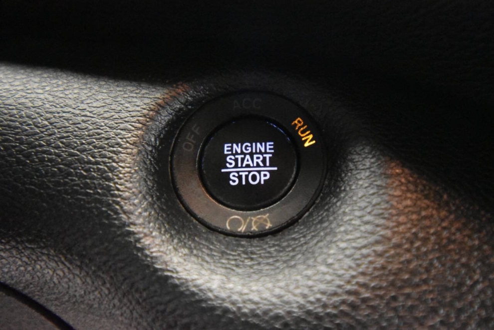 2020 Jeep Cherokee Trailhawk, Gray, Mileage: 61,100 - photo 18