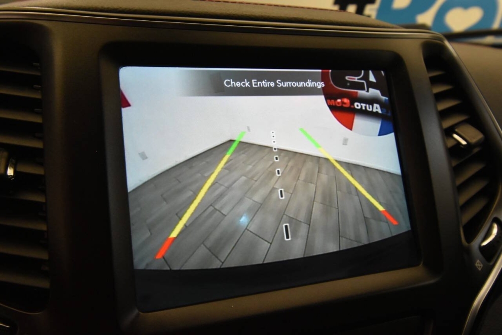 2020 Jeep Cherokee Trailhawk, Gray, Mileage: 61,100 - photo 22