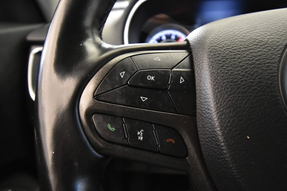 2020 Jeep Cherokee Trailhawk, Gray, Mileage: 61,100 - photo 24