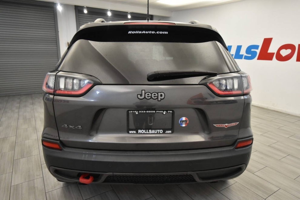 2020 Jeep Cherokee Trailhawk, Gray, Mileage: 61,100 - photo 3