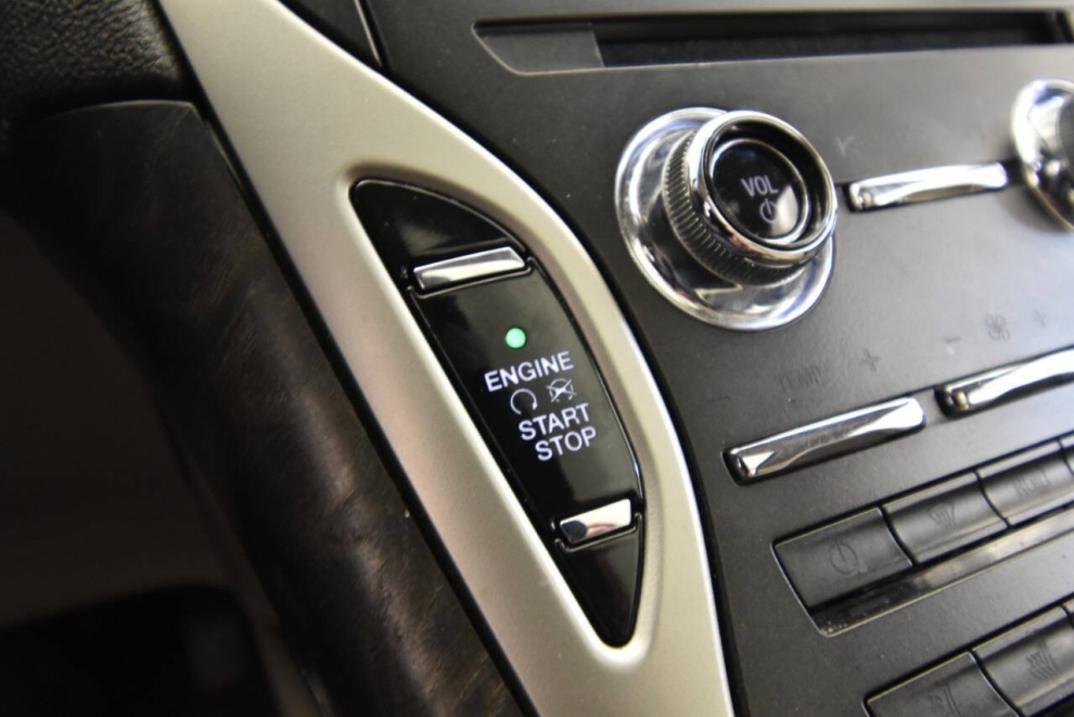 2020 Lincoln Nautilus Reserve AWD 4dr SUV, Gray, Mileage: 97,120 - photo 19
