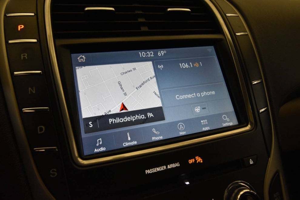 2020 Lincoln Nautilus Reserve AWD 4dr SUV, Gray, Mileage: 97,120 - photo 22