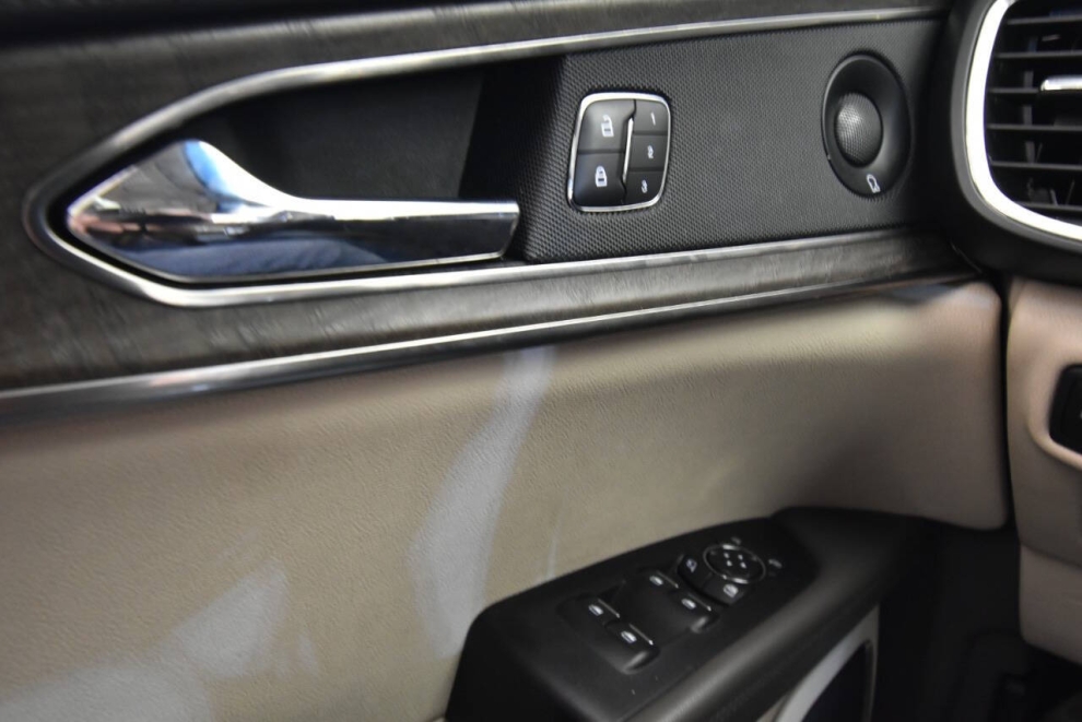 2020 Lincoln Nautilus Reserve AWD 4dr SUV, Gray, Mileage: 97,120 - photo 29