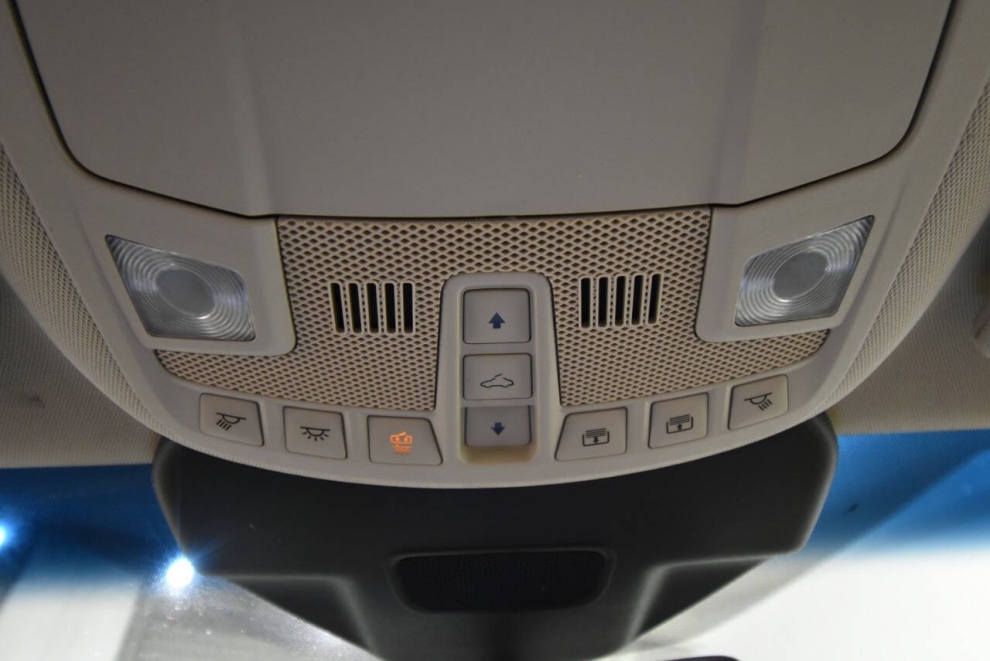 2020 Lincoln Nautilus Reserve AWD 4dr SUV, Gray, Mileage: 97,120 - photo 30