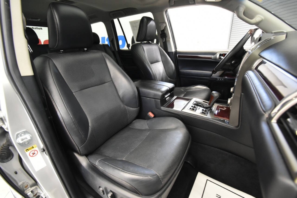2015 Lexus GX 460 Luxury AWD 4dr SUV, Silver, Mileage: 84,131 - photo 16