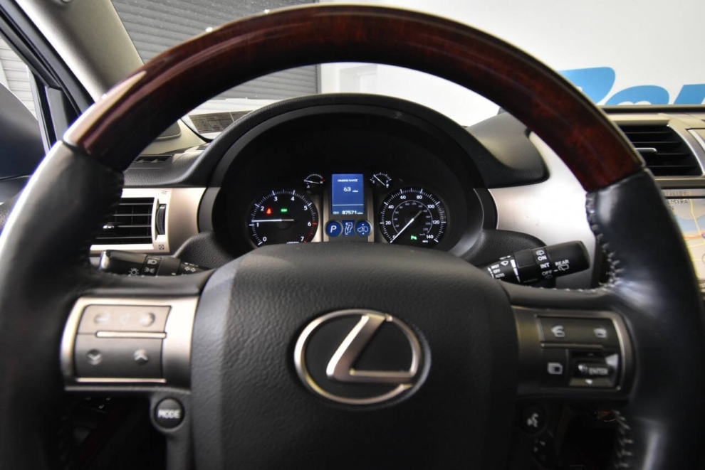 2015 Lexus GX 460 Luxury AWD 4dr SUV, Silver, Mileage: 84,131 - photo 27