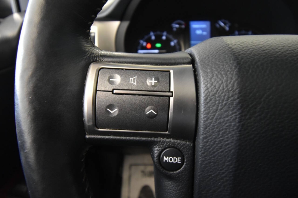 2015 Lexus GX 460 Luxury AWD 4dr SUV, Silver, Mileage: 84,131 - photo 28