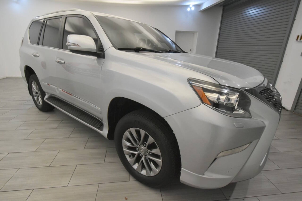 2015 Lexus GX 460 Luxury AWD 4dr SUV, Silver, Mileage: 84,131 - photo 6