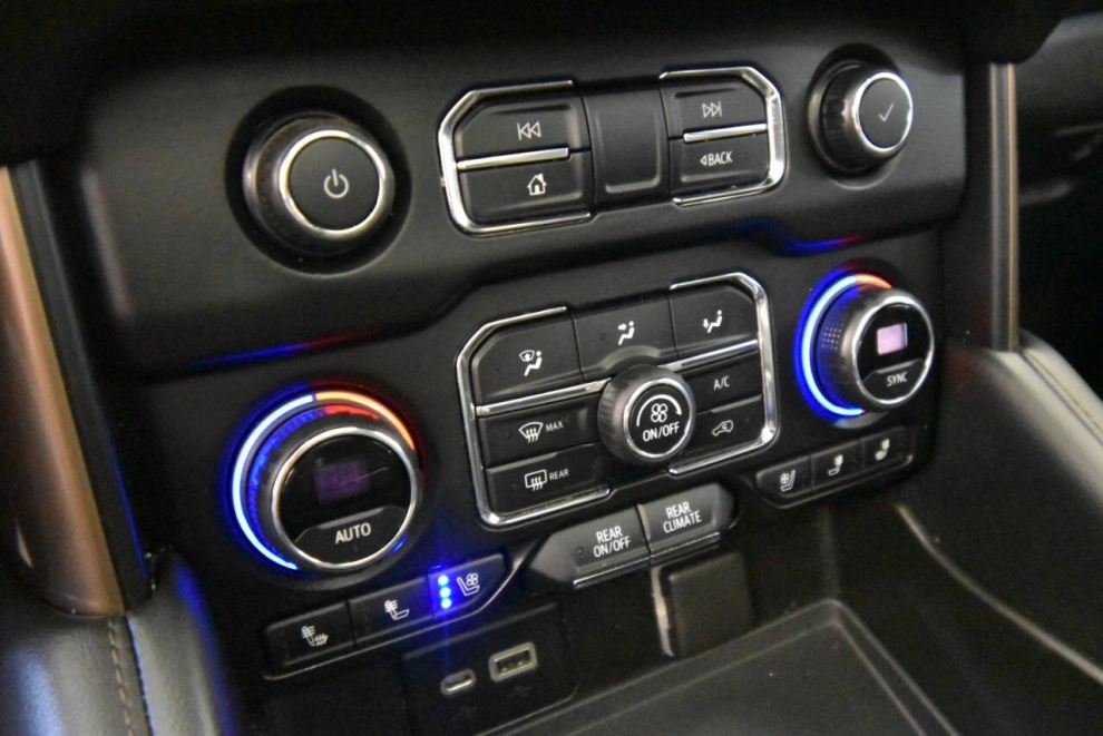 2021 Chevrolet Tahoe High Country 4x4 4dr SUV, Black, Mileage: 75,529 - photo 28