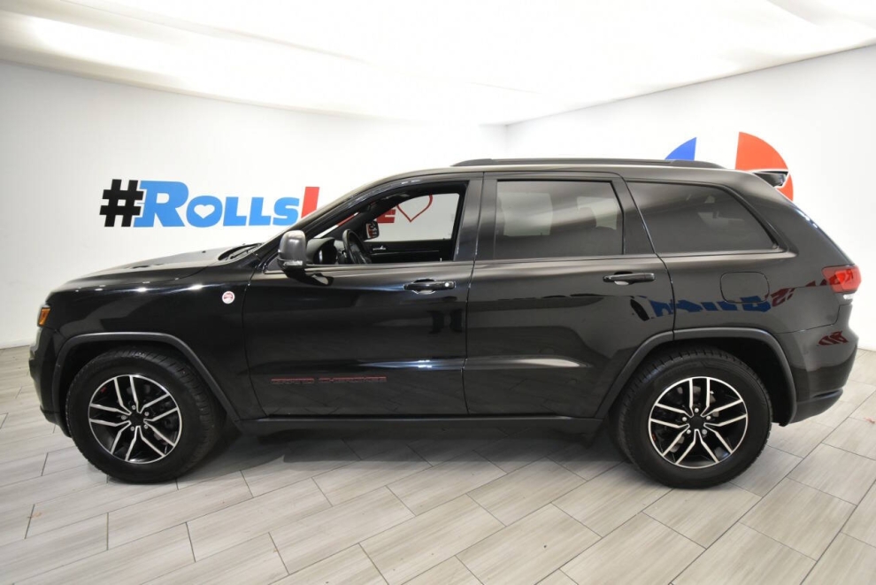 2020 Jeep Grand Cherokee Trailhawk 4x4 4dr SUV, Black, Mileage: 91,543 - photo 1