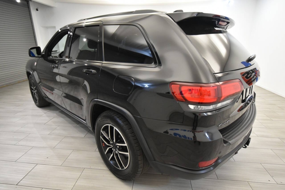 2020 Jeep Grand Cherokee Trailhawk 4x4 4dr SUV, Black, Mileage: 91,543 - photo 2