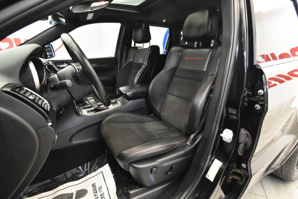 2020 Jeep Grand Cherokee Trailhawk 4x4 4dr SUV, Black, Mileage: 91,543 - photo 9