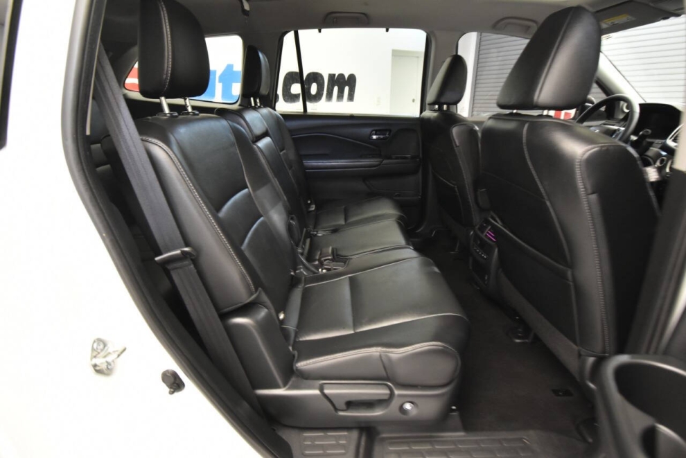 2021 Honda Pilot SE AWD 4dr SUV, White, Mileage: 48,097 - photo 17