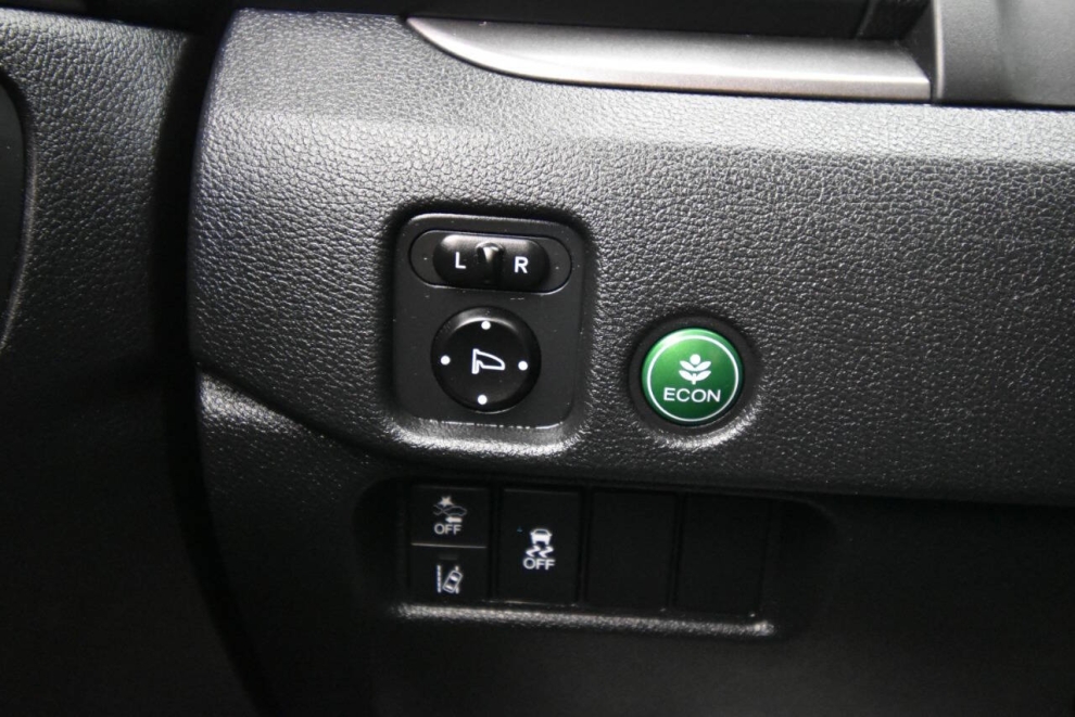 2021 Honda Pilot SE AWD 4dr SUV, White, Mileage: 48,097 - photo 28