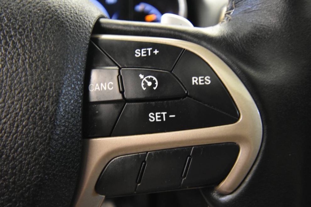 2017 Jeep Grand Cherokee Limited, White, Mileage: 94,735 - photo 26