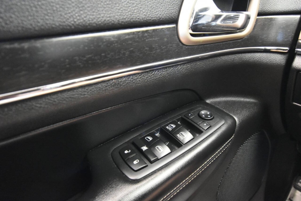 2017 Jeep Grand Cherokee Limited, White, Mileage: 94,735 - photo 29