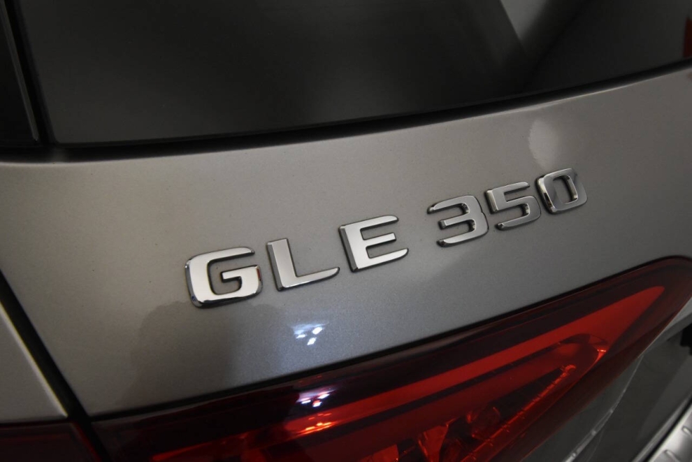 2021 Mercedes-Benz GLE GLE 350 4MATIC AWD 4dr SUV, Silver, Mileage: 61,908 - photo 34