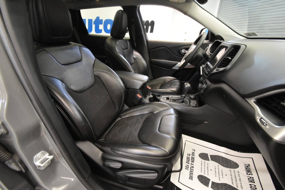 2022 Jeep Cherokee X 4x4 4dr SUV, Gris, Mileage: 48,340 - photo 15